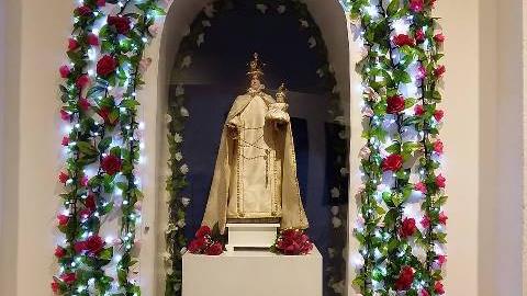 Virgen en la exposición