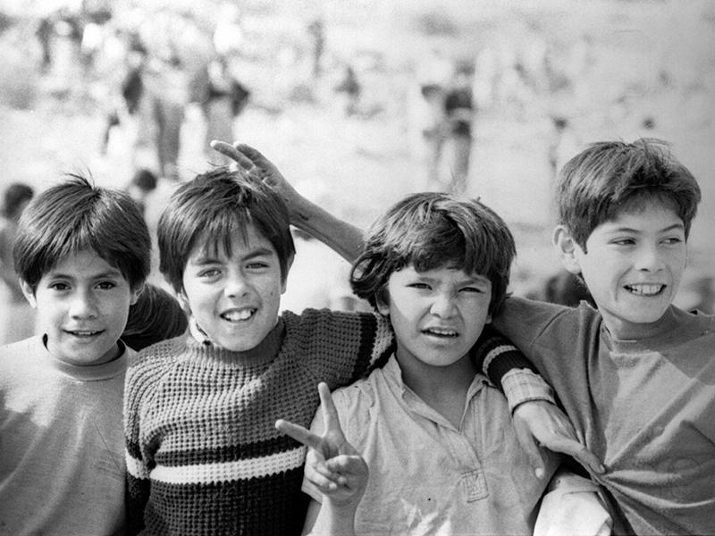 Niños en la toma de terreno