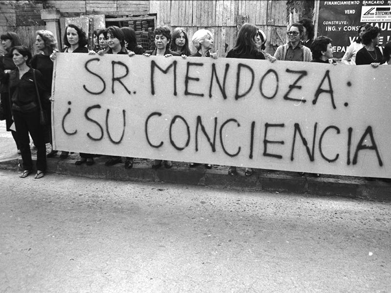 Mujeres por la Vida y familiares de Santiago Nattino, José Manuel Parada y Manuel Guerrero