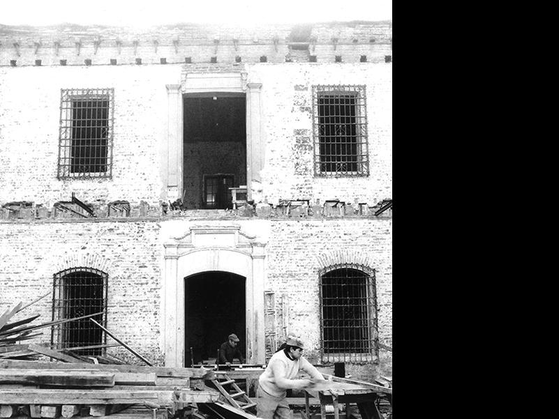 Edificio de la Real Audiencia inicio de obras de restauración, 1981