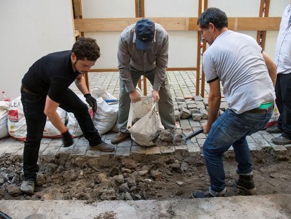 Excavación equipo Rubén Stehberg MNHN