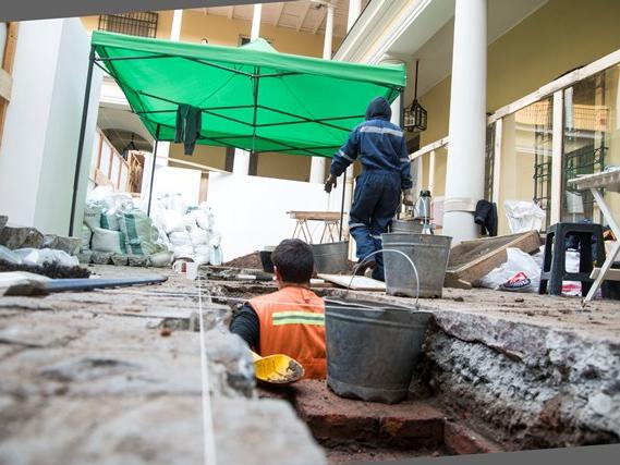 Excavación equipo Rubén Stehberg MNHN