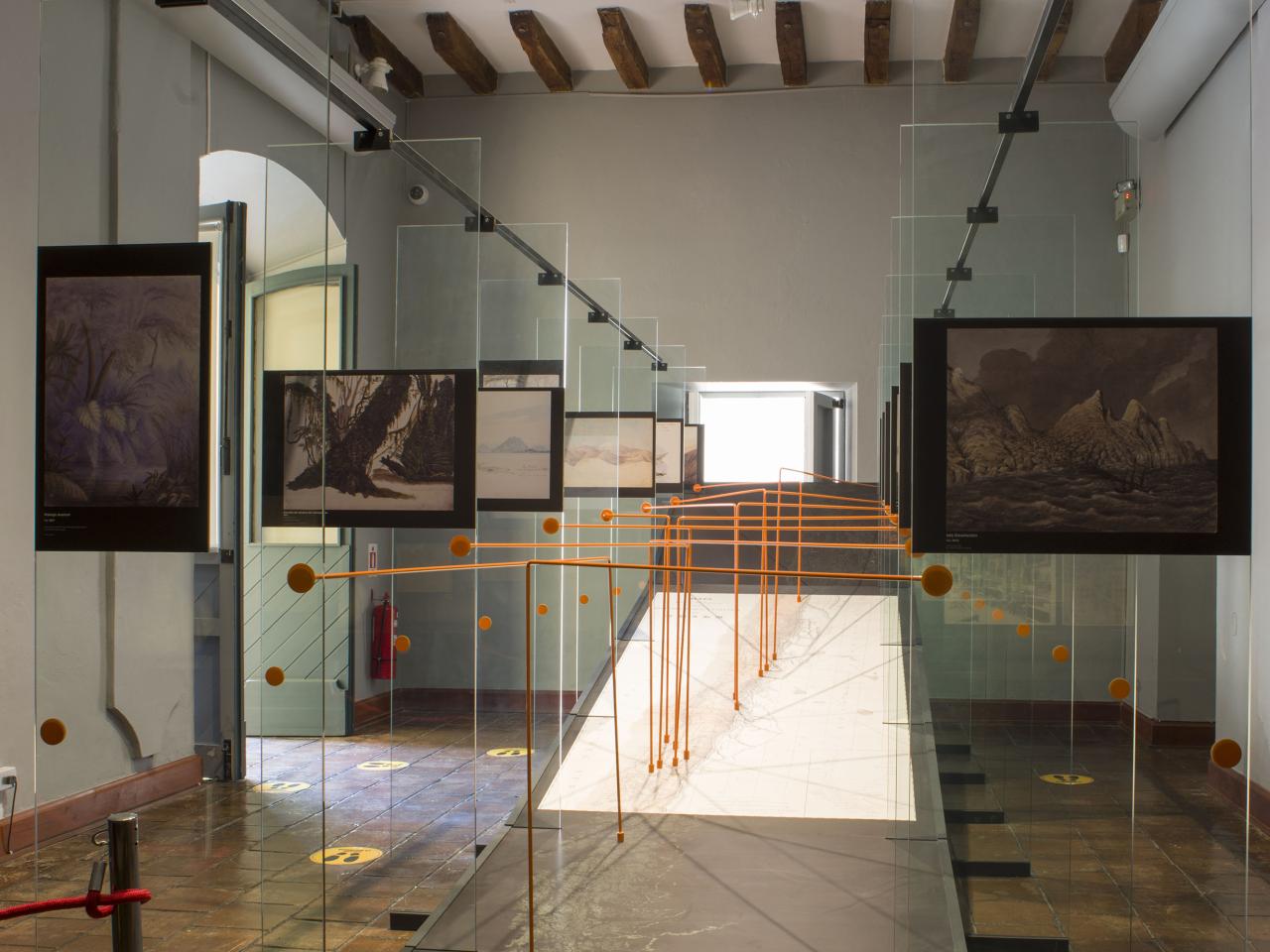 Montaje Exposición Temporal &amp;quot;Sinopsis, sentidos de nación