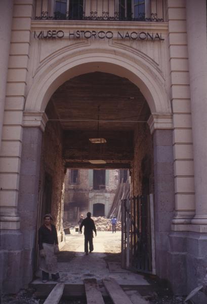 Edificio de la Real Audiencia inicio de obras de restauración,1981 Edificio de la Real Audiencia inicio de obras de restauración,1981