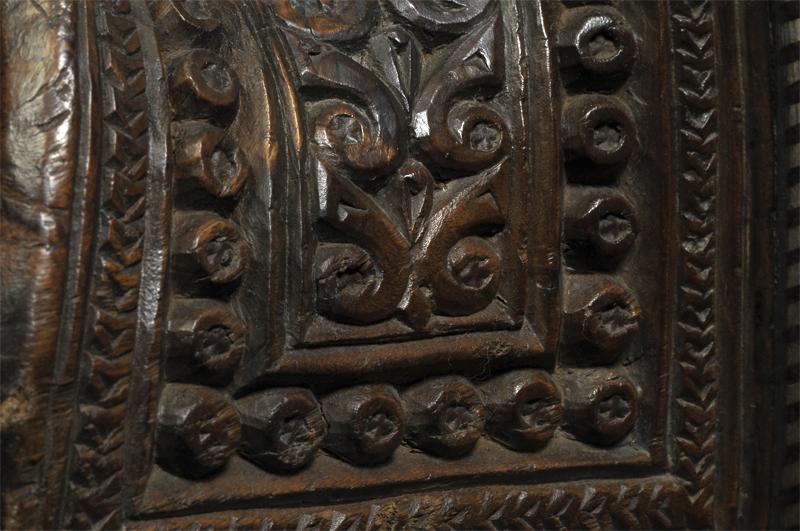 Estribo de baúl (detalle) Estribo de baúl (detalle)