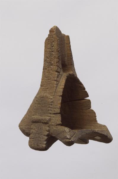 Estribo rústico (vista lateral) Estribo rústico (vista lateral)