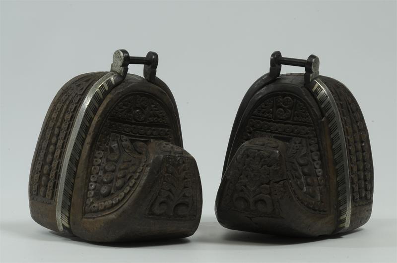 Estribo tipo jesuita Estribo tipo jesuita