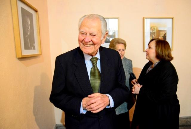 Ceremonia Donación Don Patricio Aylwin