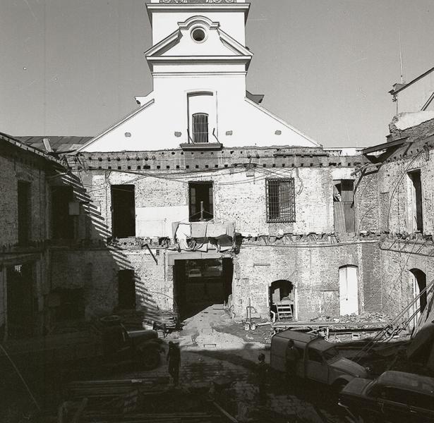 Edificio de la Real Audiencia inicio de obras de restauración, 1981. Edificio de la Real Audiencia inicio de obras de restauración, 1981.