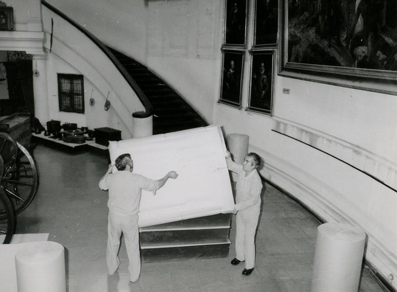 Traslado de colecciones de Miraflores a la Real Audiencia, 1982 Traslado de colecciones de Miraflores a la Real Audiencia, 1982