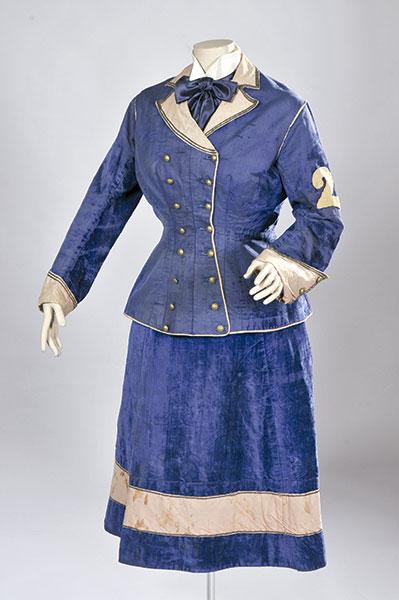 Traje de la cantinera María Quiteria Ramírez Traje de la cantinera María Quiteria Ramírez