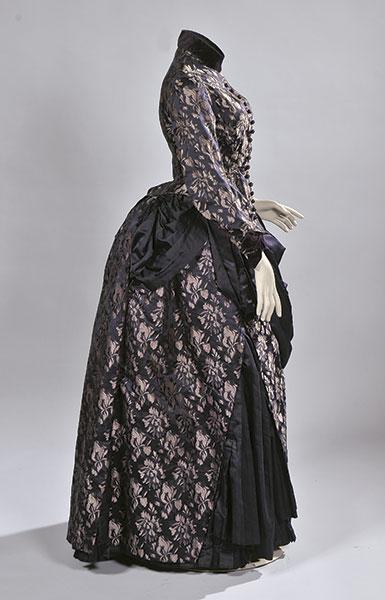 Traje, ca. 1885 Traje, ca. 1885