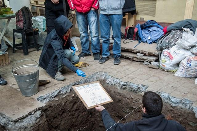 Excavación equipo Rubén Stehberg MNHN