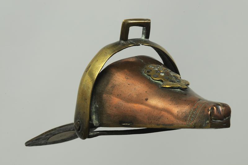 Estribo femenino Estribo femenino