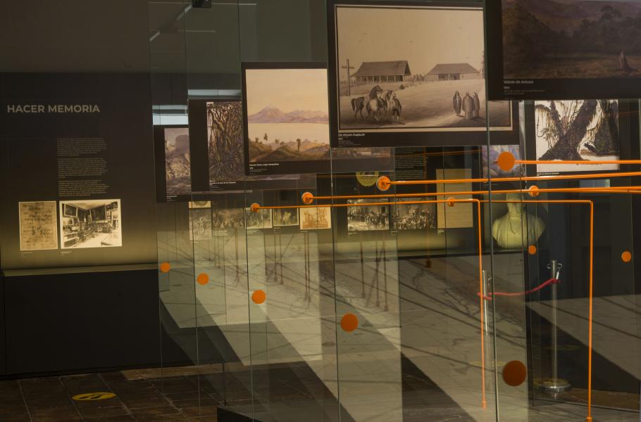 Montaje Exposición Temporal &quot;Sinopsis, sentidos de nación