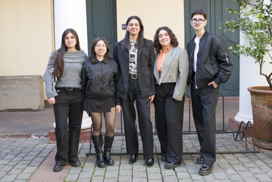 Estudiantes de la Escuela de Diseño de la Universidad de Valparaíso