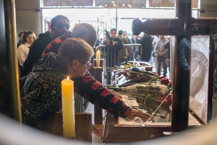 Velatorio del cantante Tommy Rey