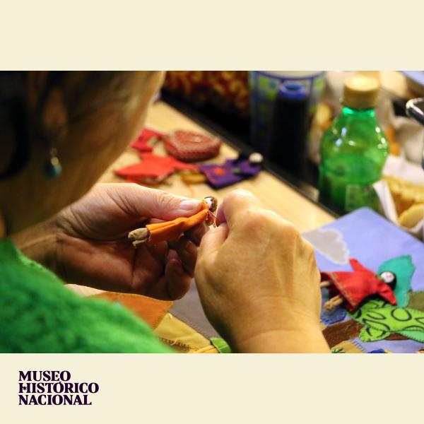 Taller “Arpilleras de la memoria: a 50 años del golpe”. Paula Martínez